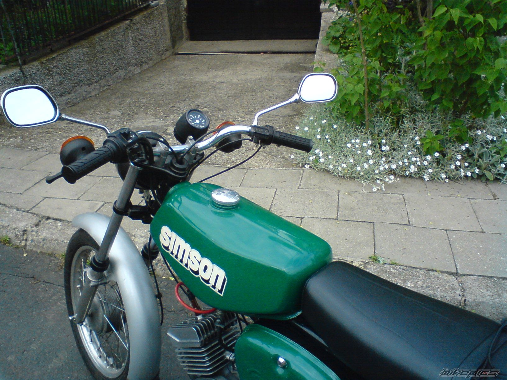 Photo 1294947