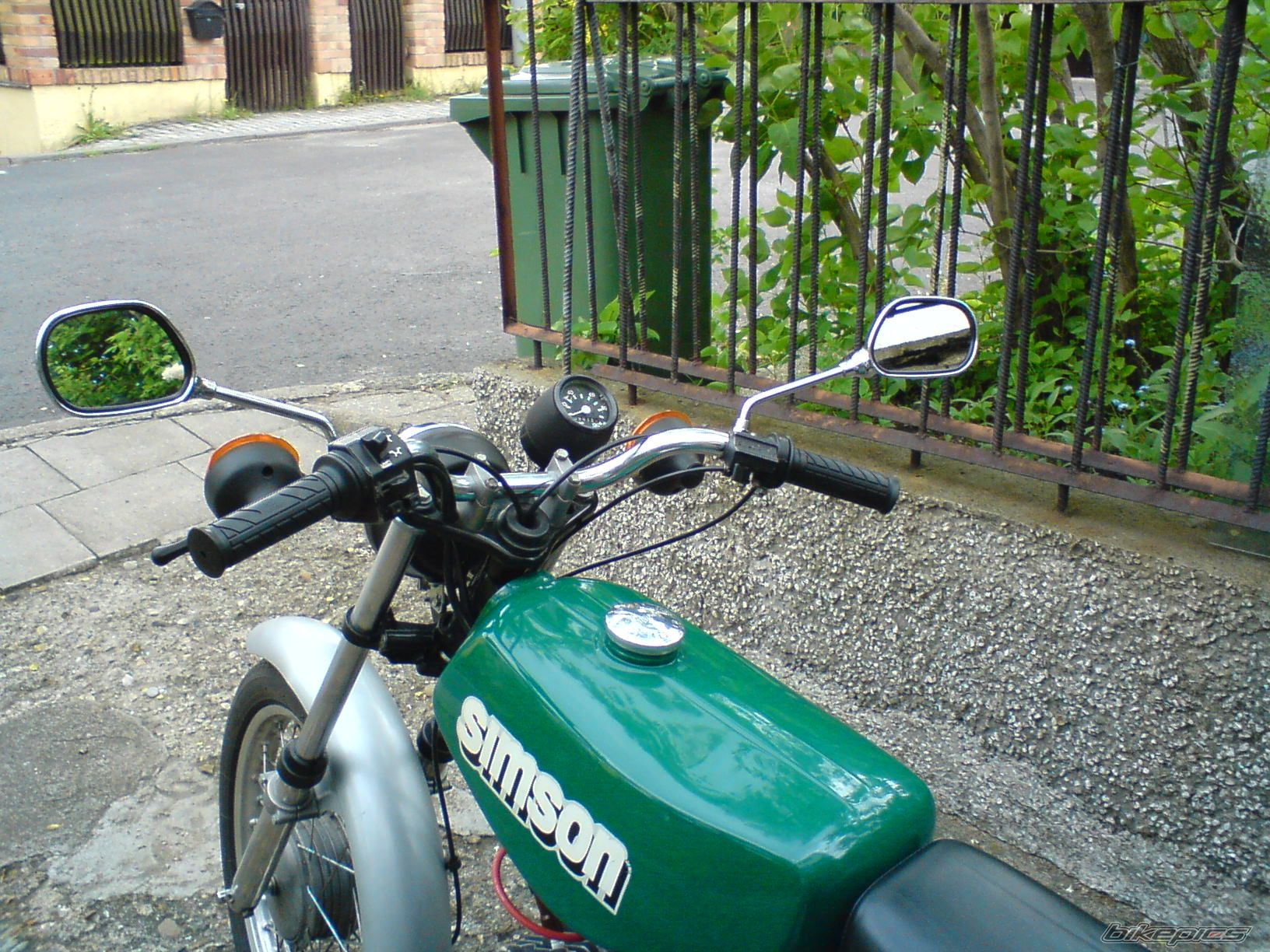 Photo 1294981