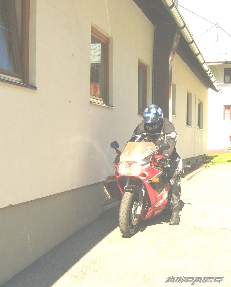 Photo 1294989