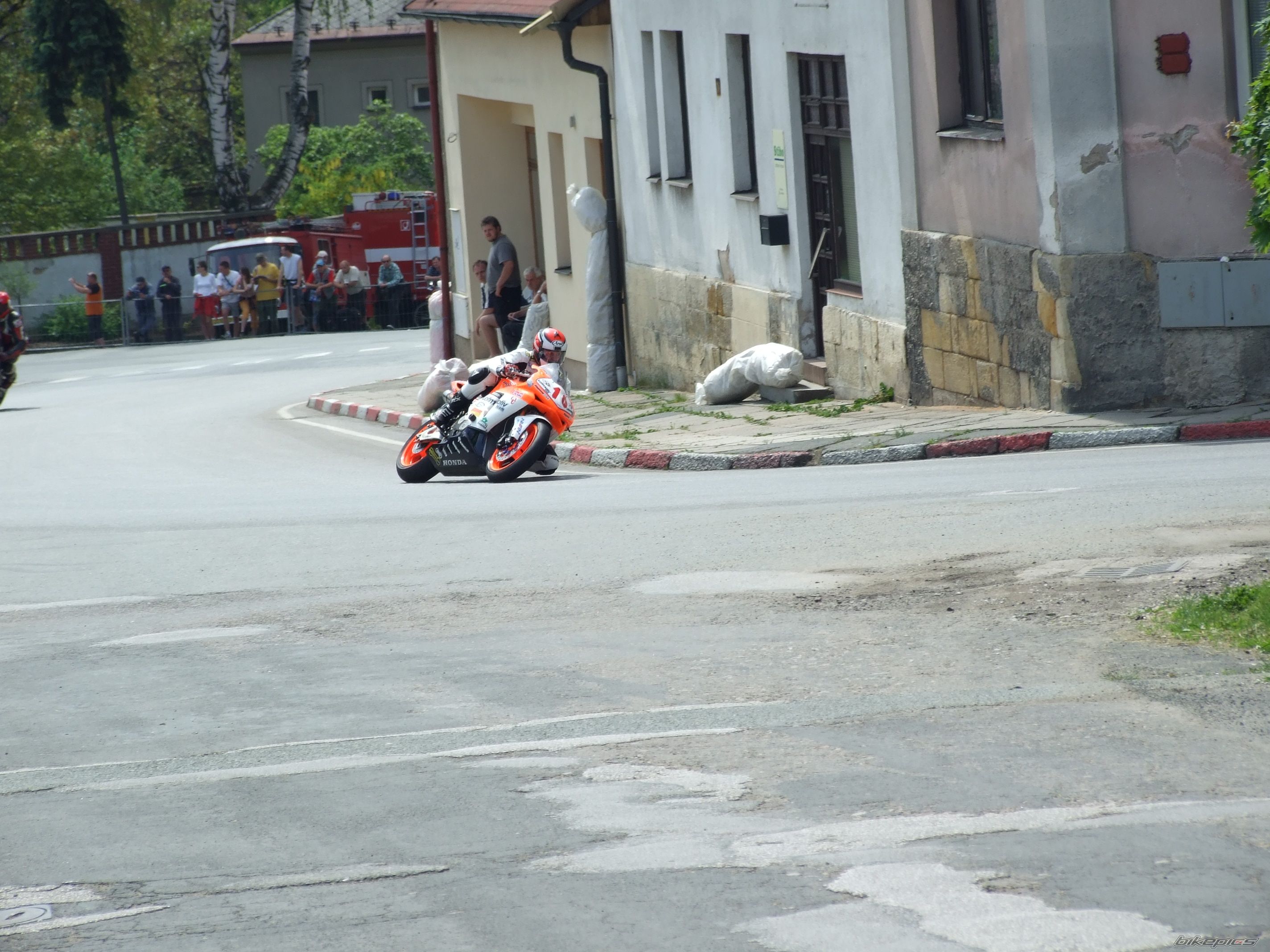Photo 1295320