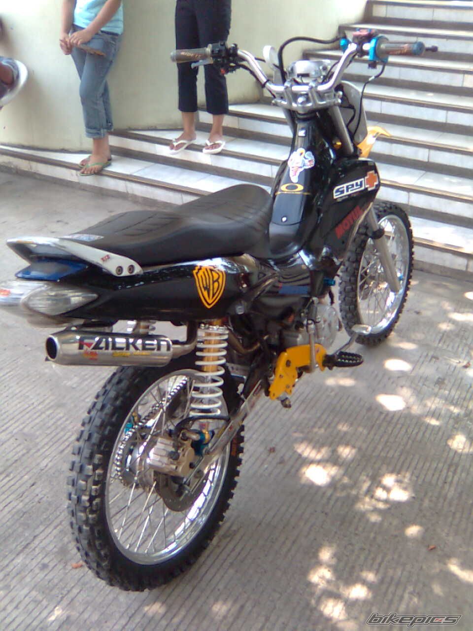 Photo 1295570
