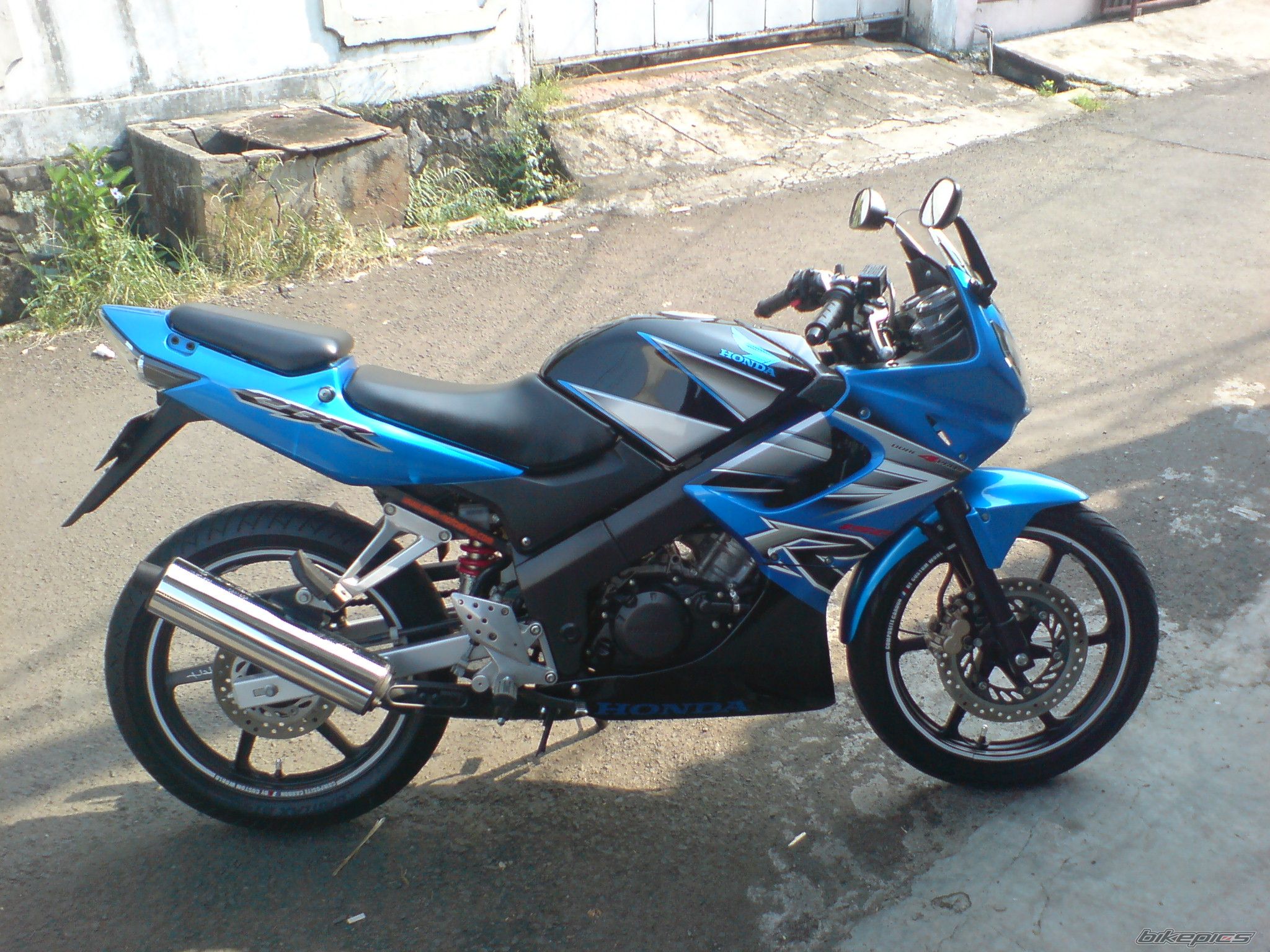 Photo 1296665
