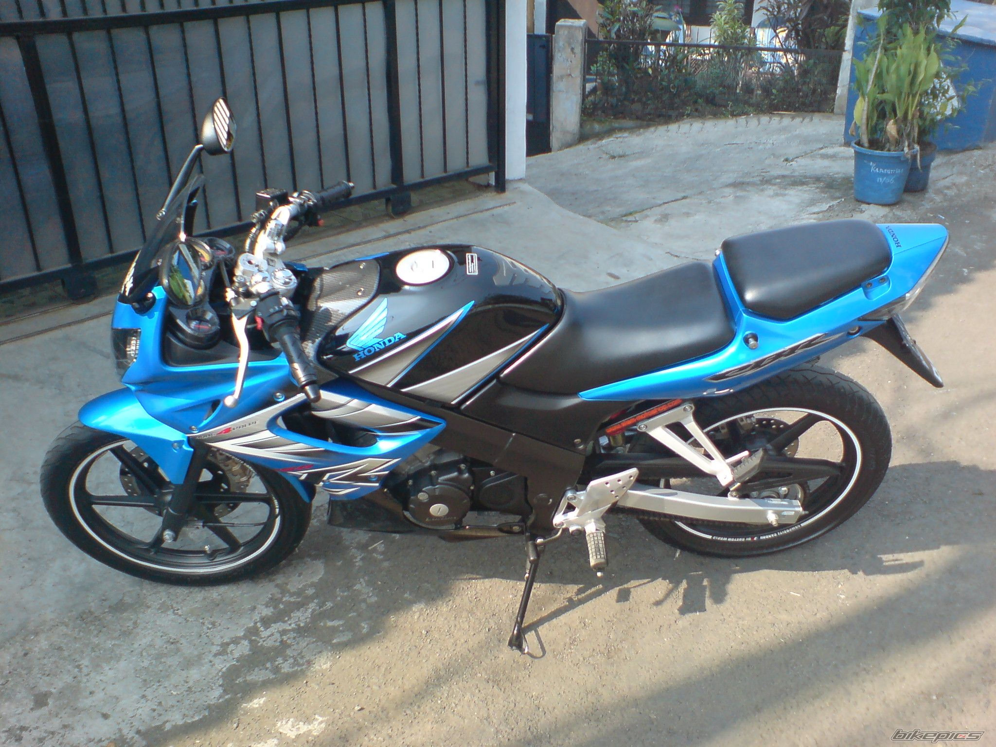 Photo 1296666