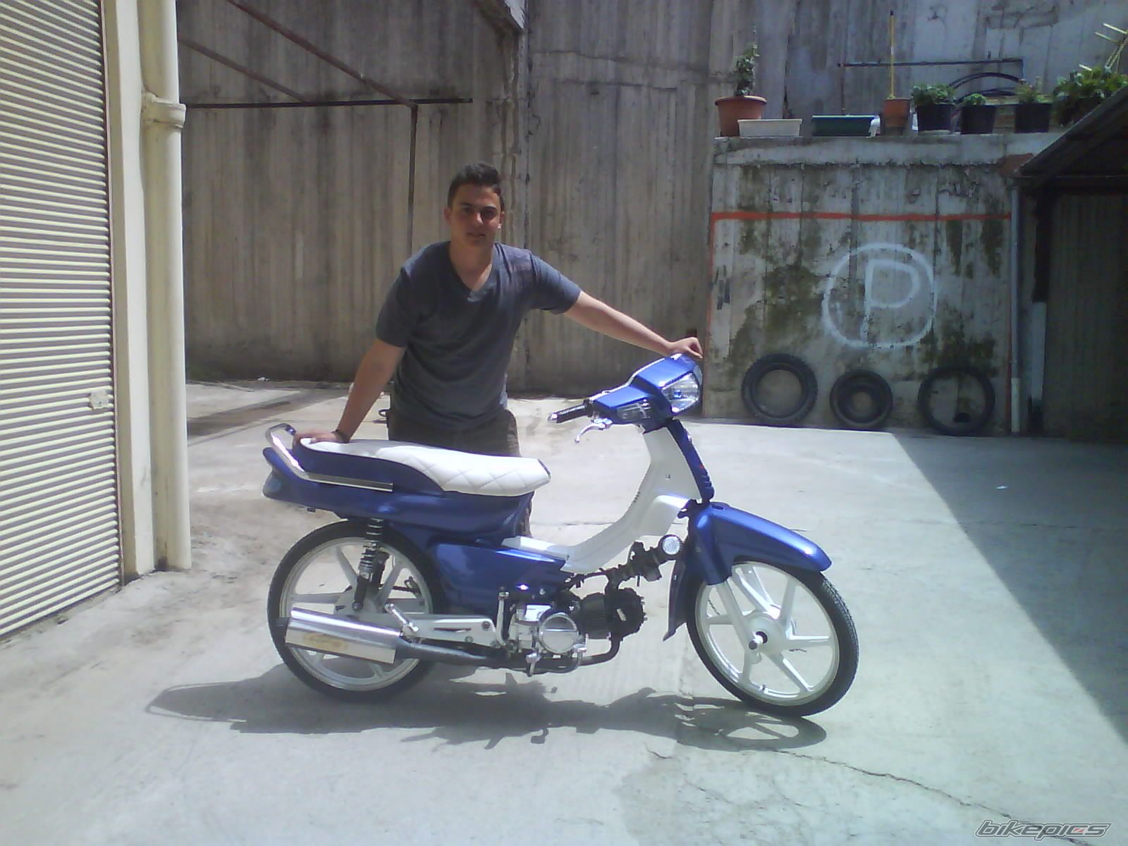 Bike Photo 1296696