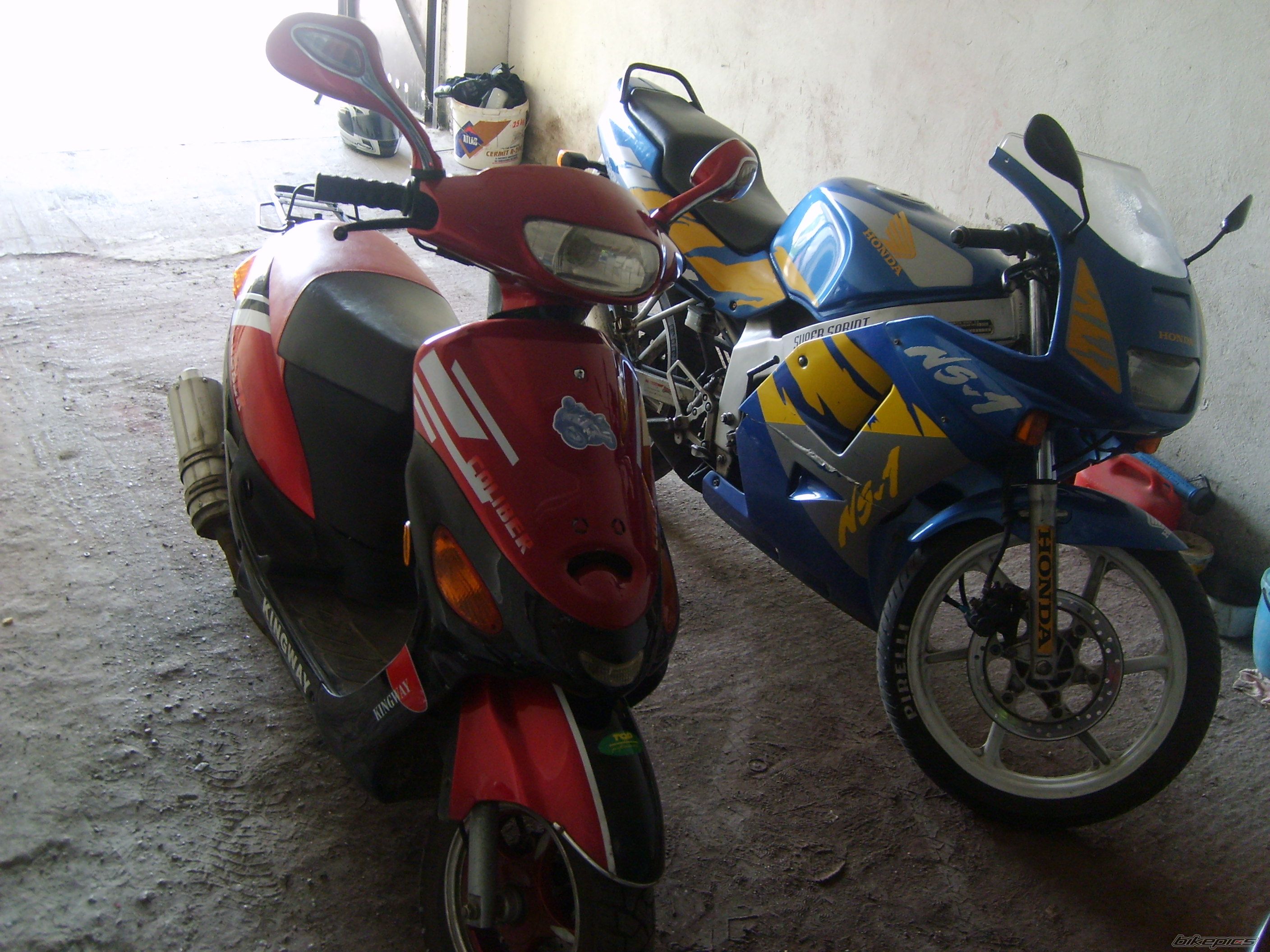 Photo 1296718