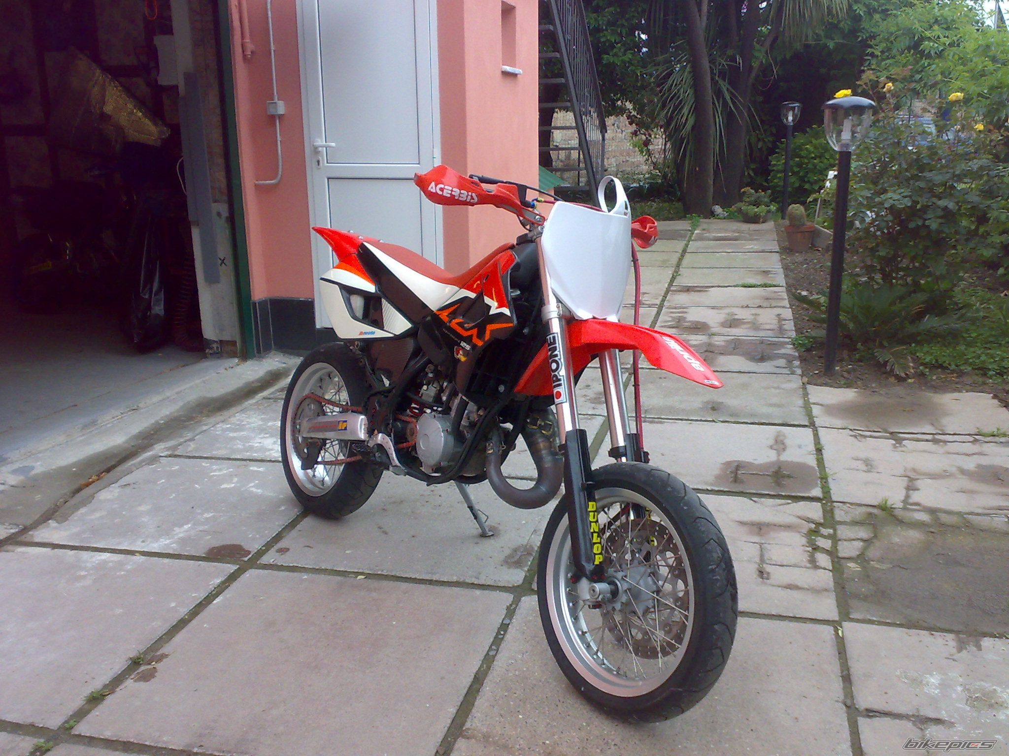Photo 1298185