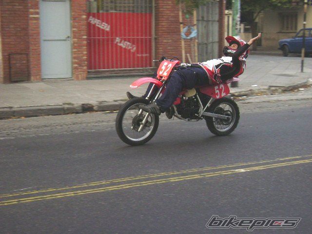 Photo 1298199