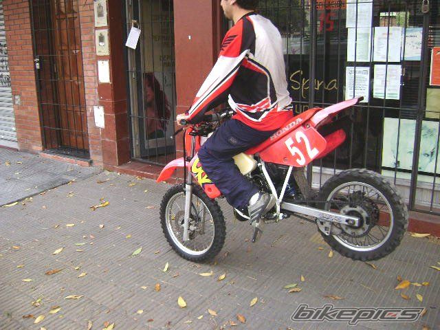 Photo 1298202