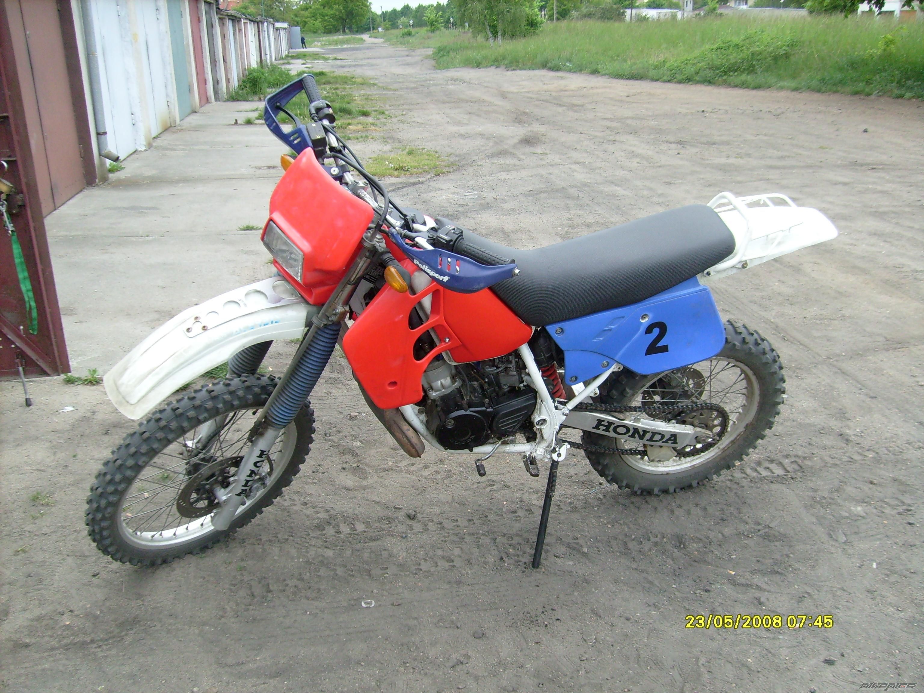 Photo 1298212