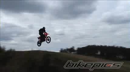 Photo 1299202