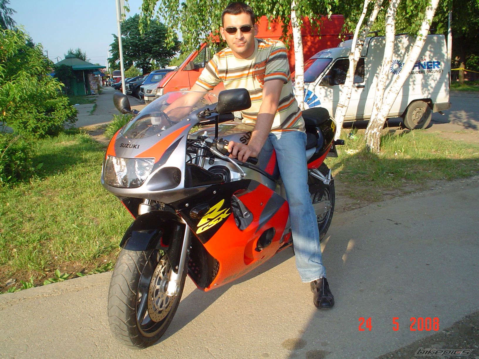 Photo 1299240
