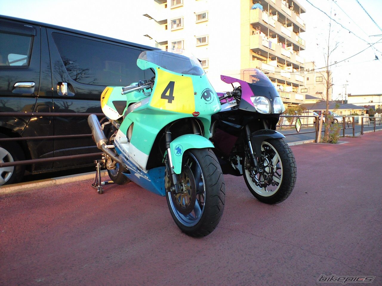 Photo 1299380