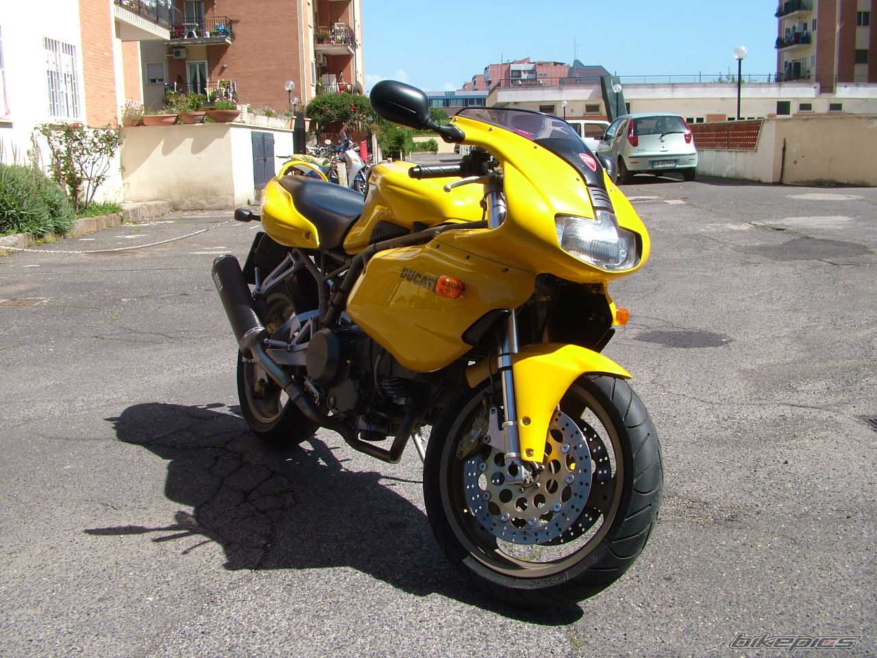 Photo 1299576