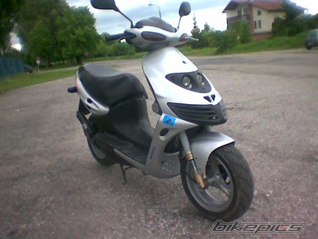 Bike Photo 1300102