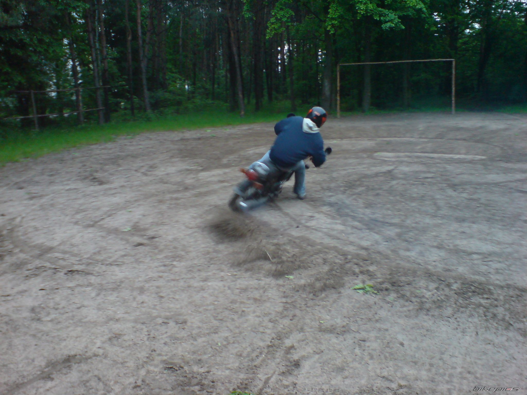 Bike Photo 1300638