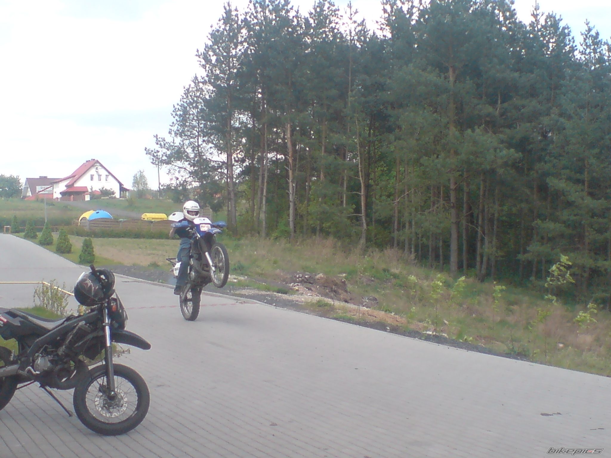 Bike Photo 1300794