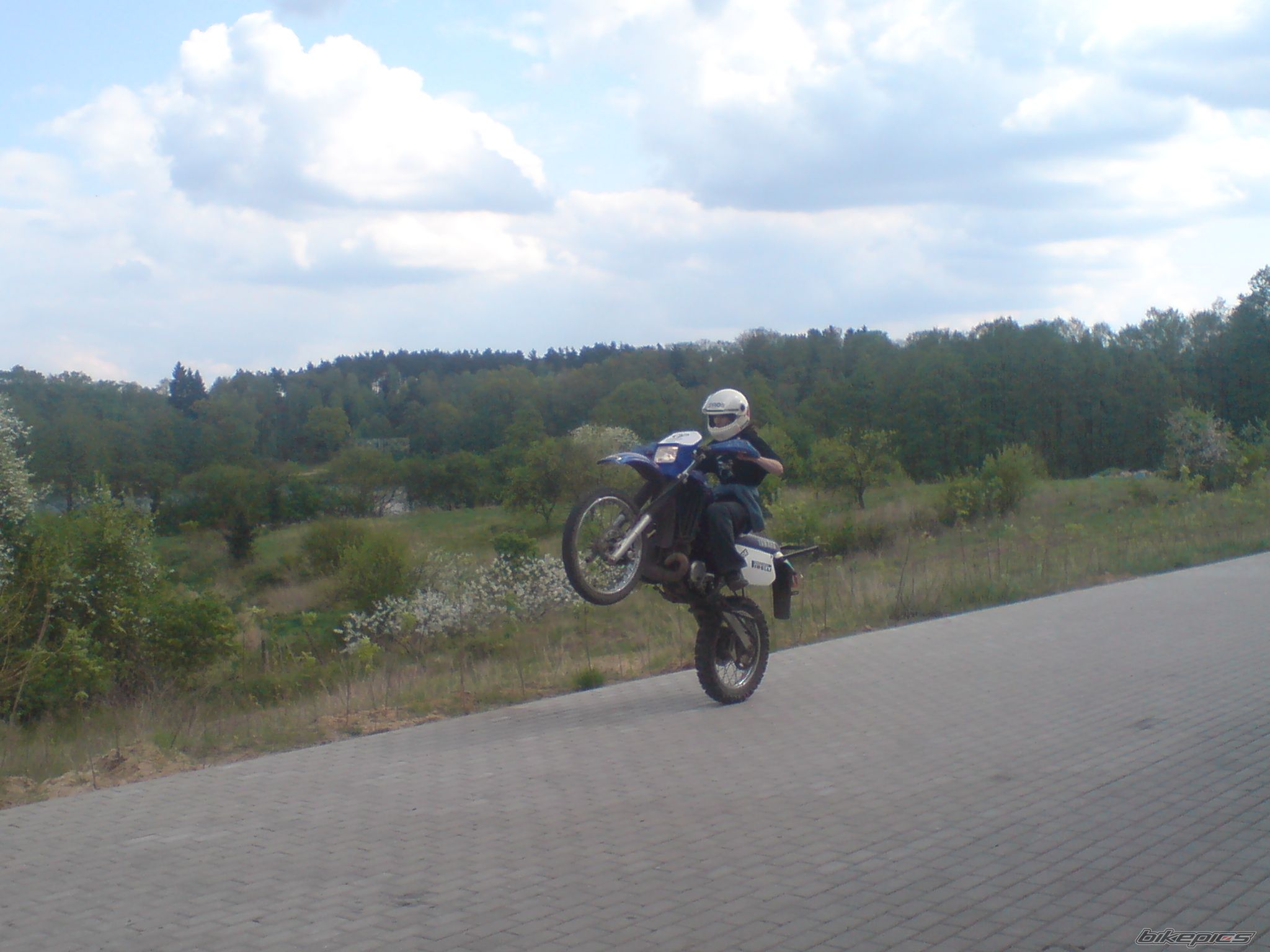 Bike Photo 1300796