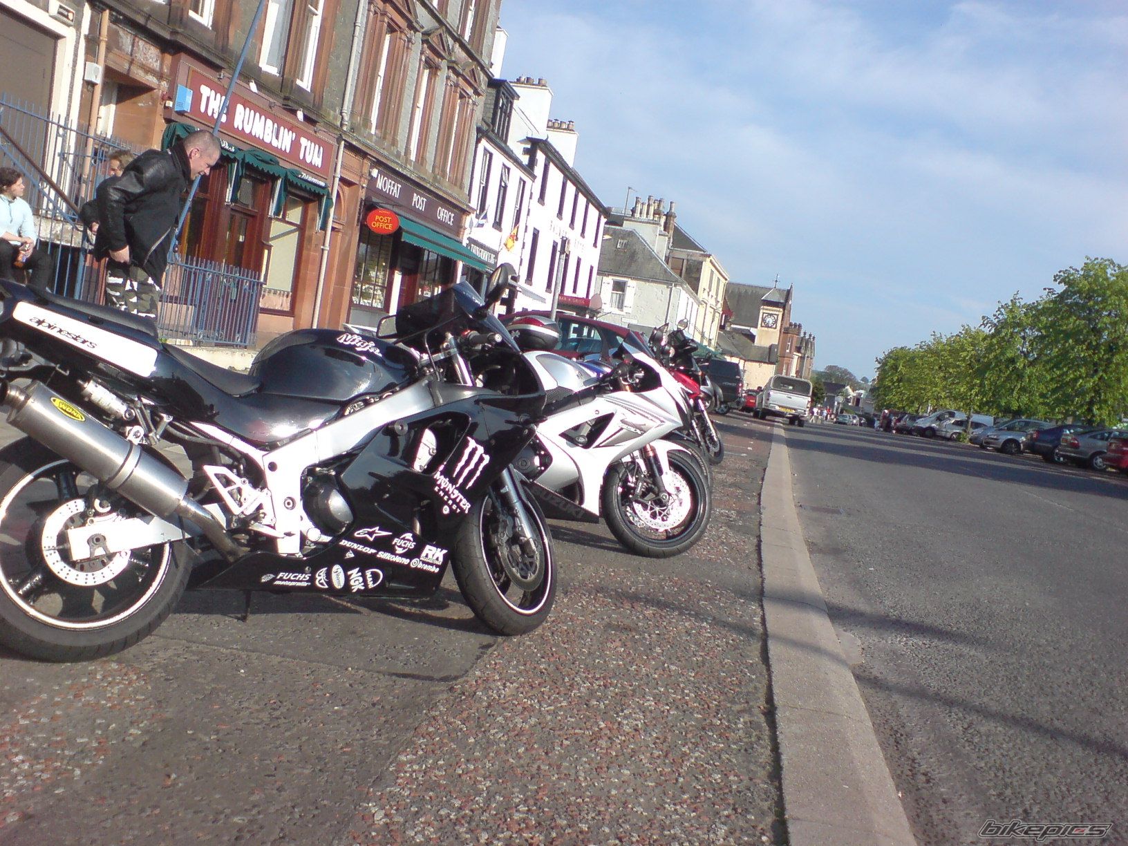 Photo 1300896
