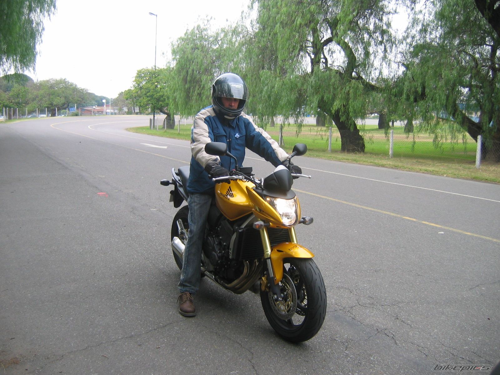 Bike Photo 1300941
