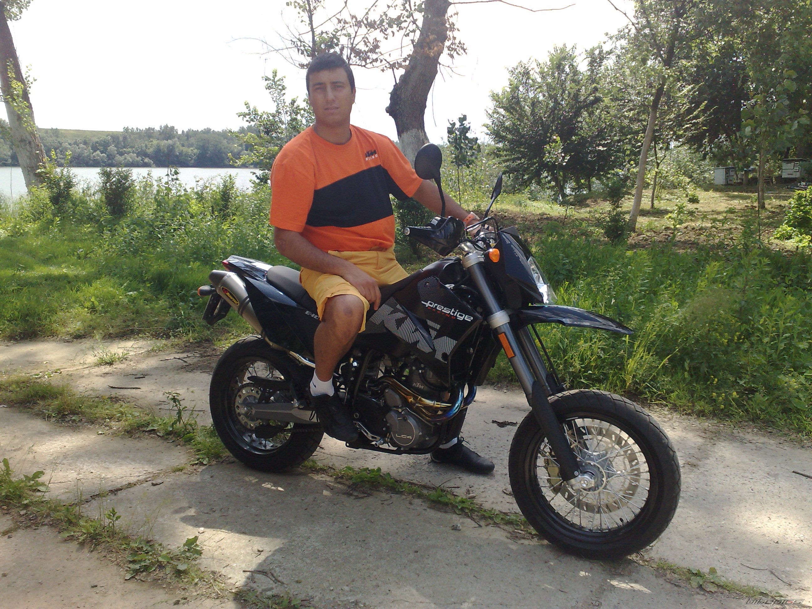 Photo 1301068