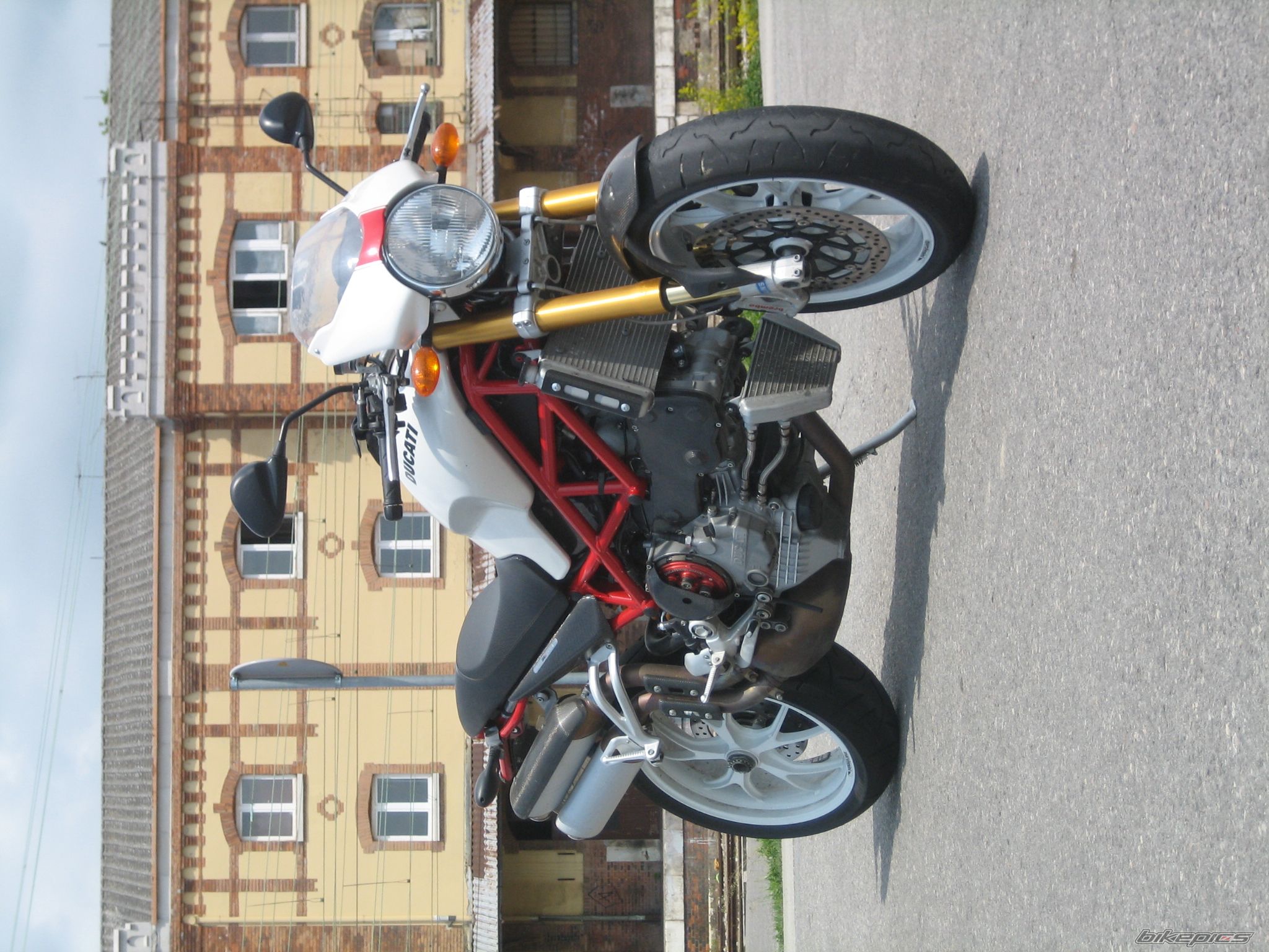Photo 1304379