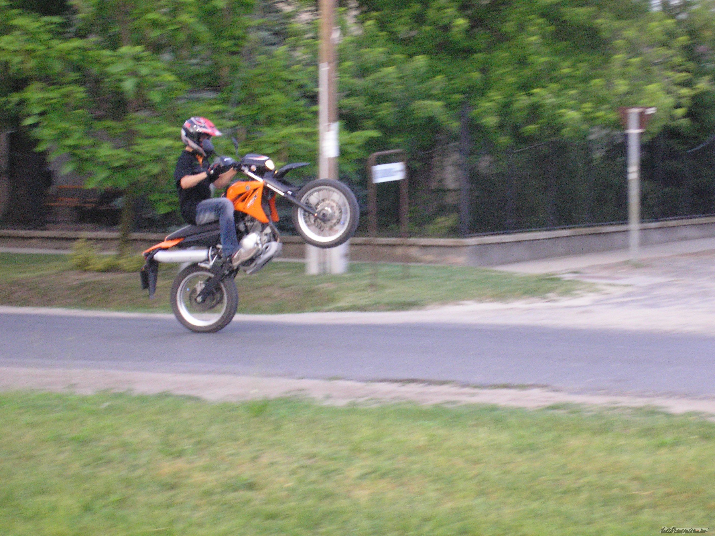 Bike Photo 1305077