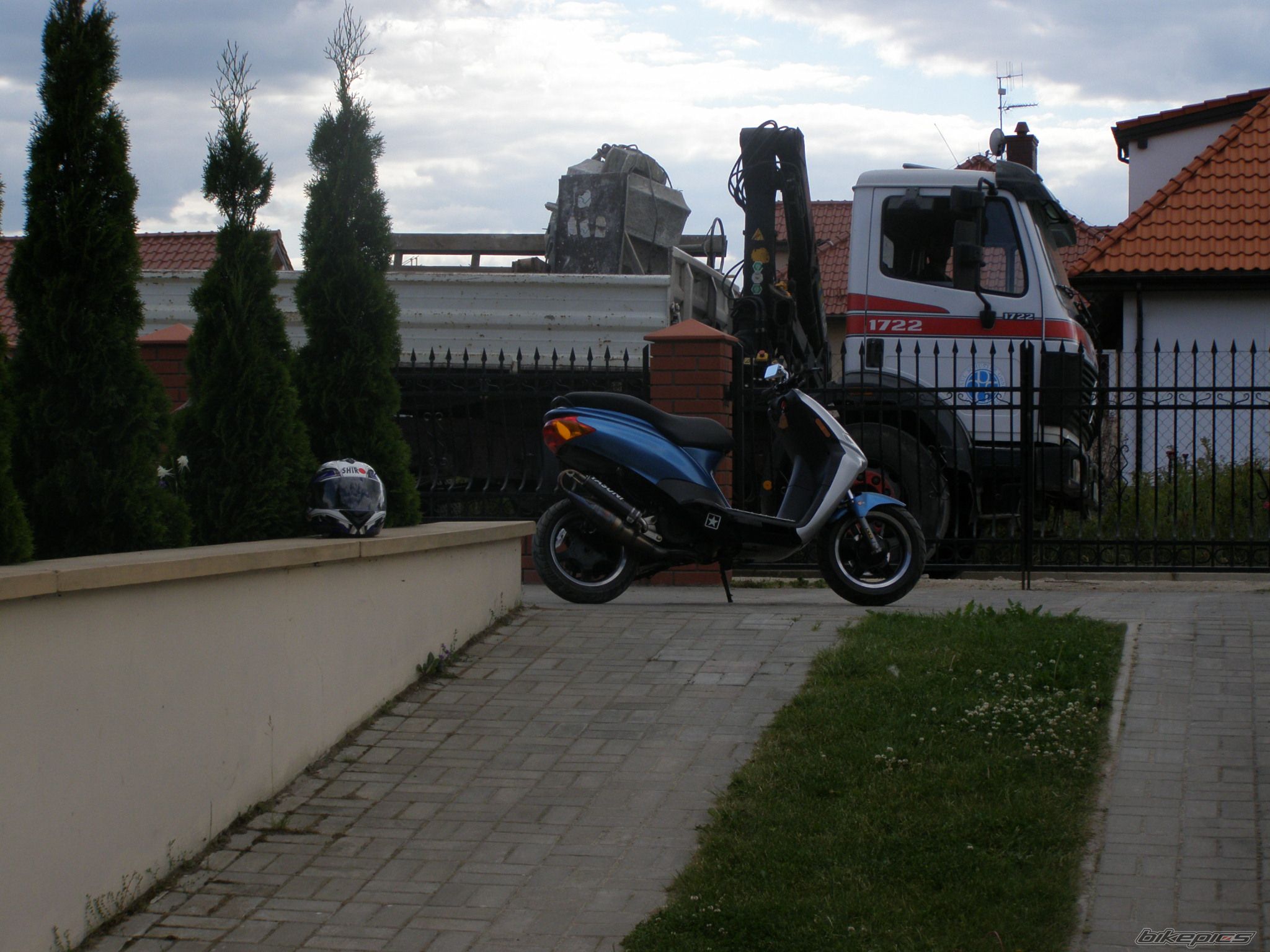 Photo 1311420