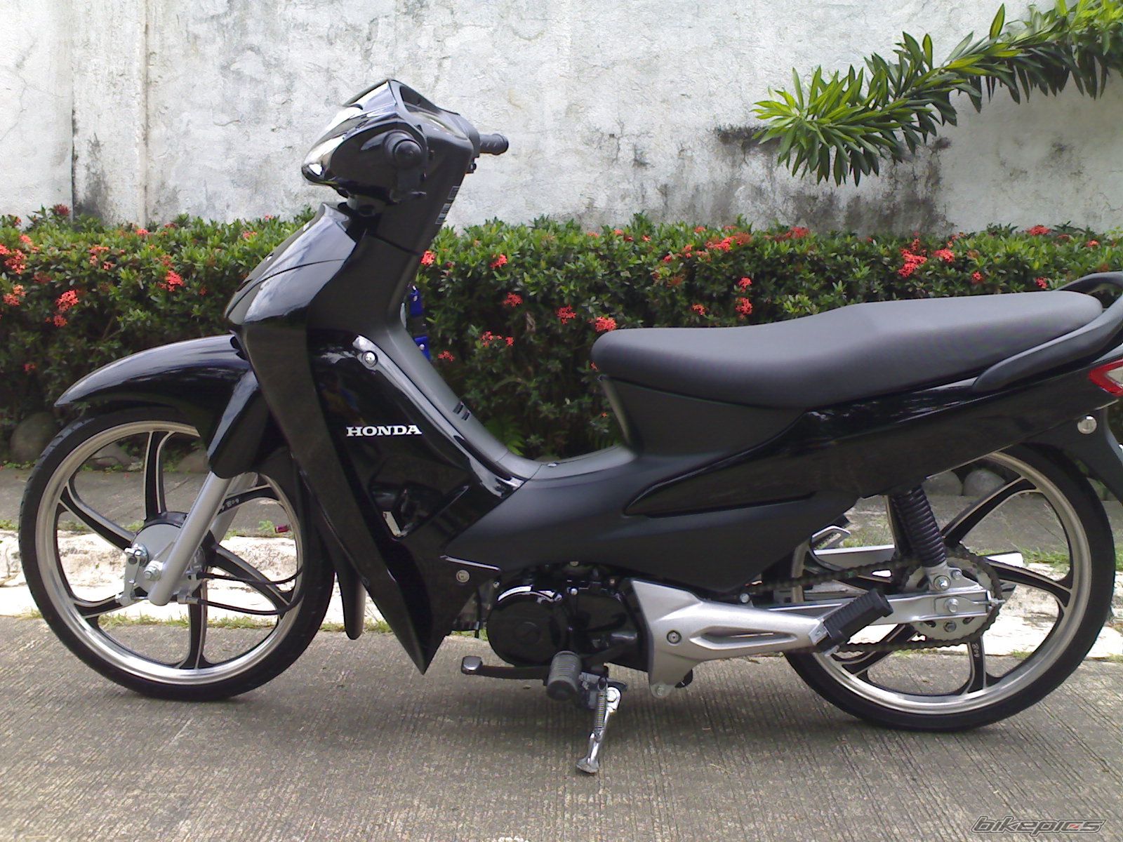 Bike Photo 1312107