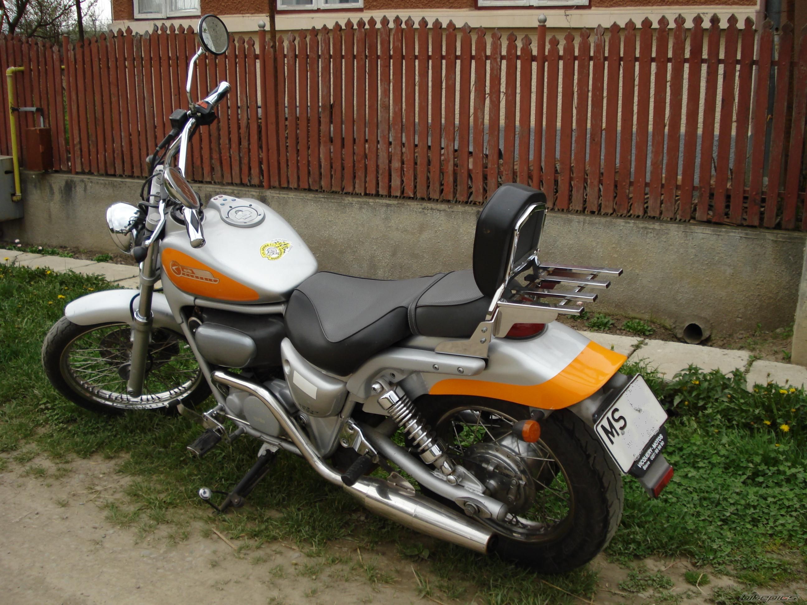 Photo 1313184