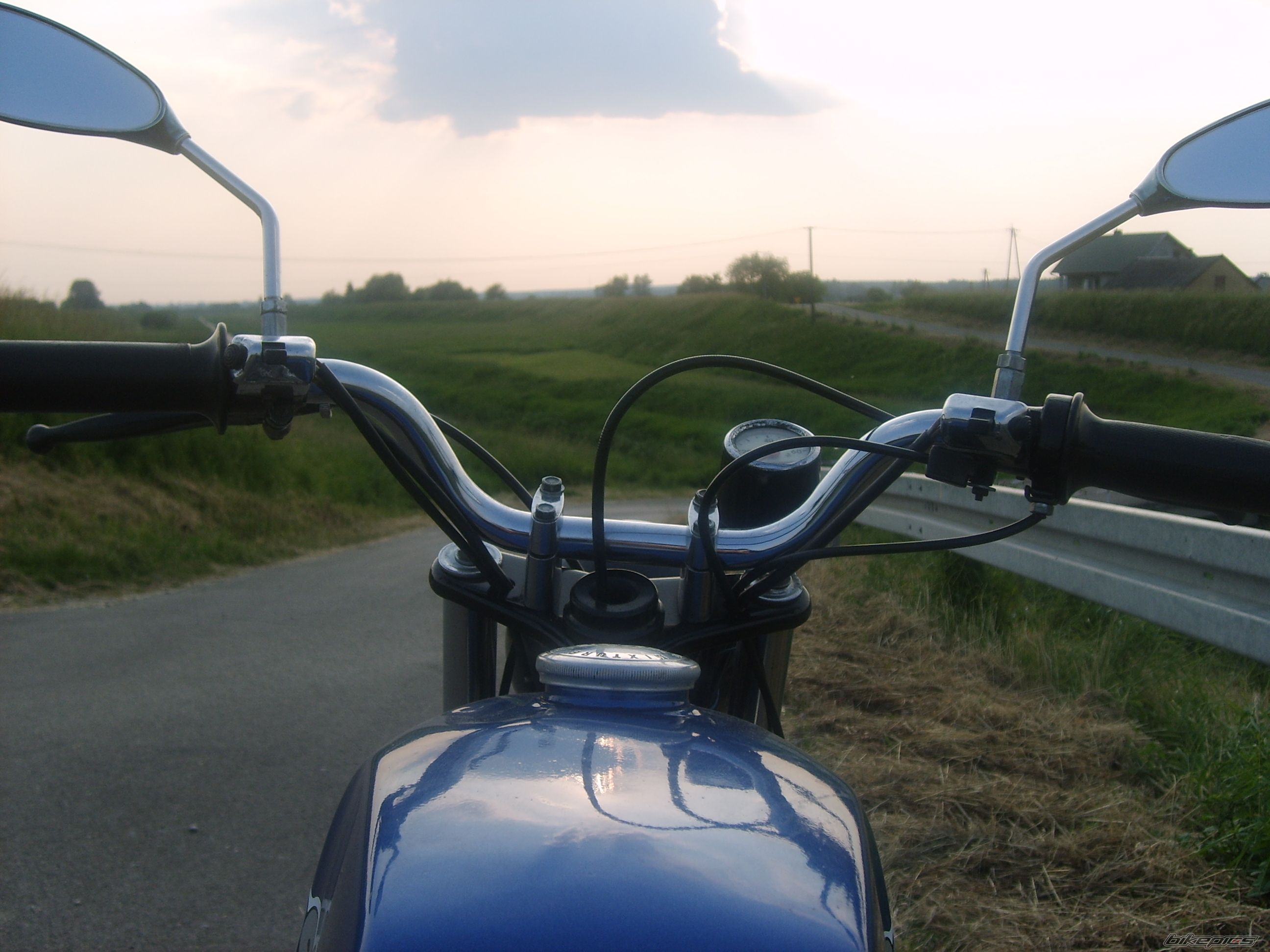 Photo 1316448