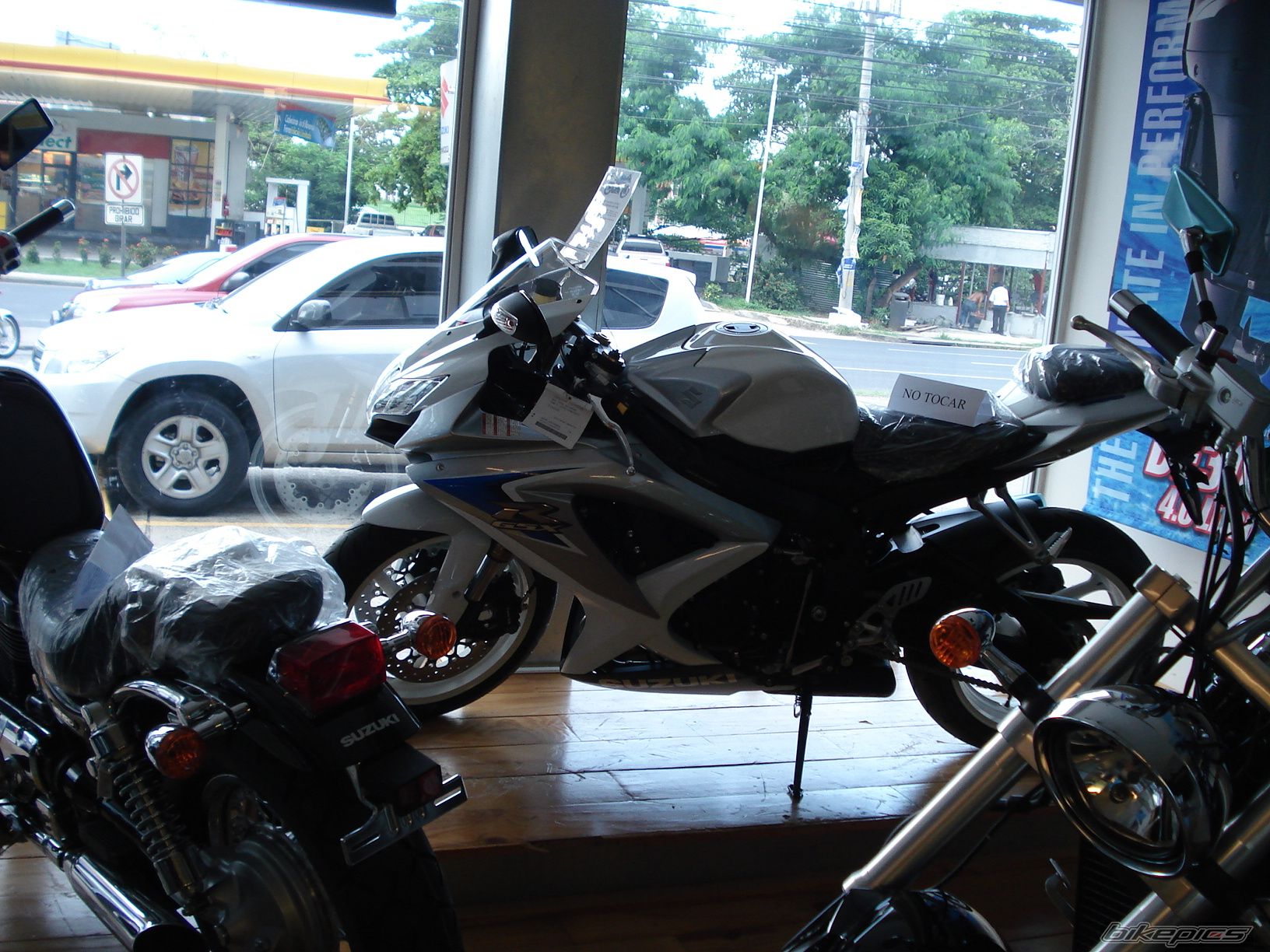 Photo 1316650