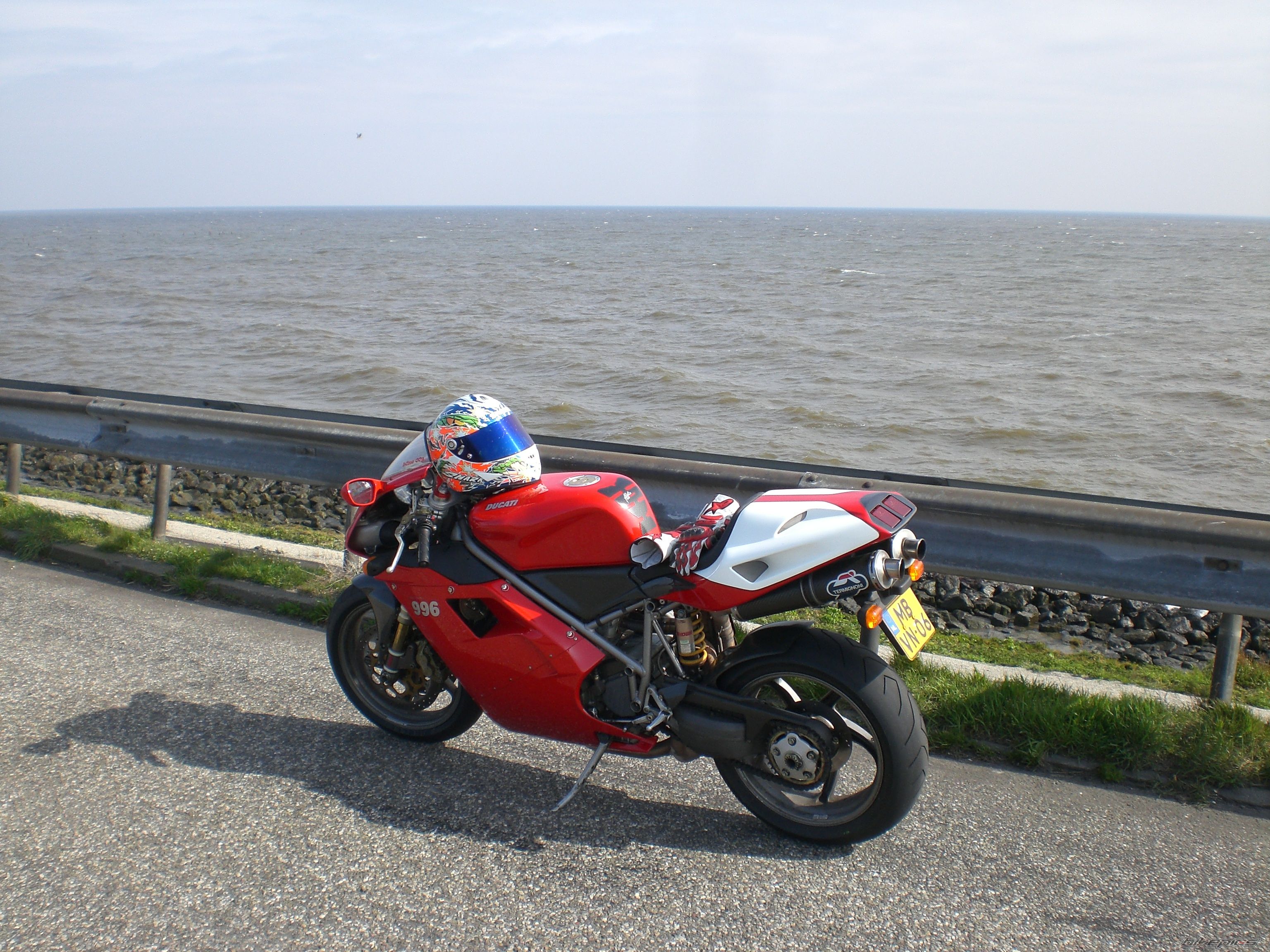 Photo 1316969