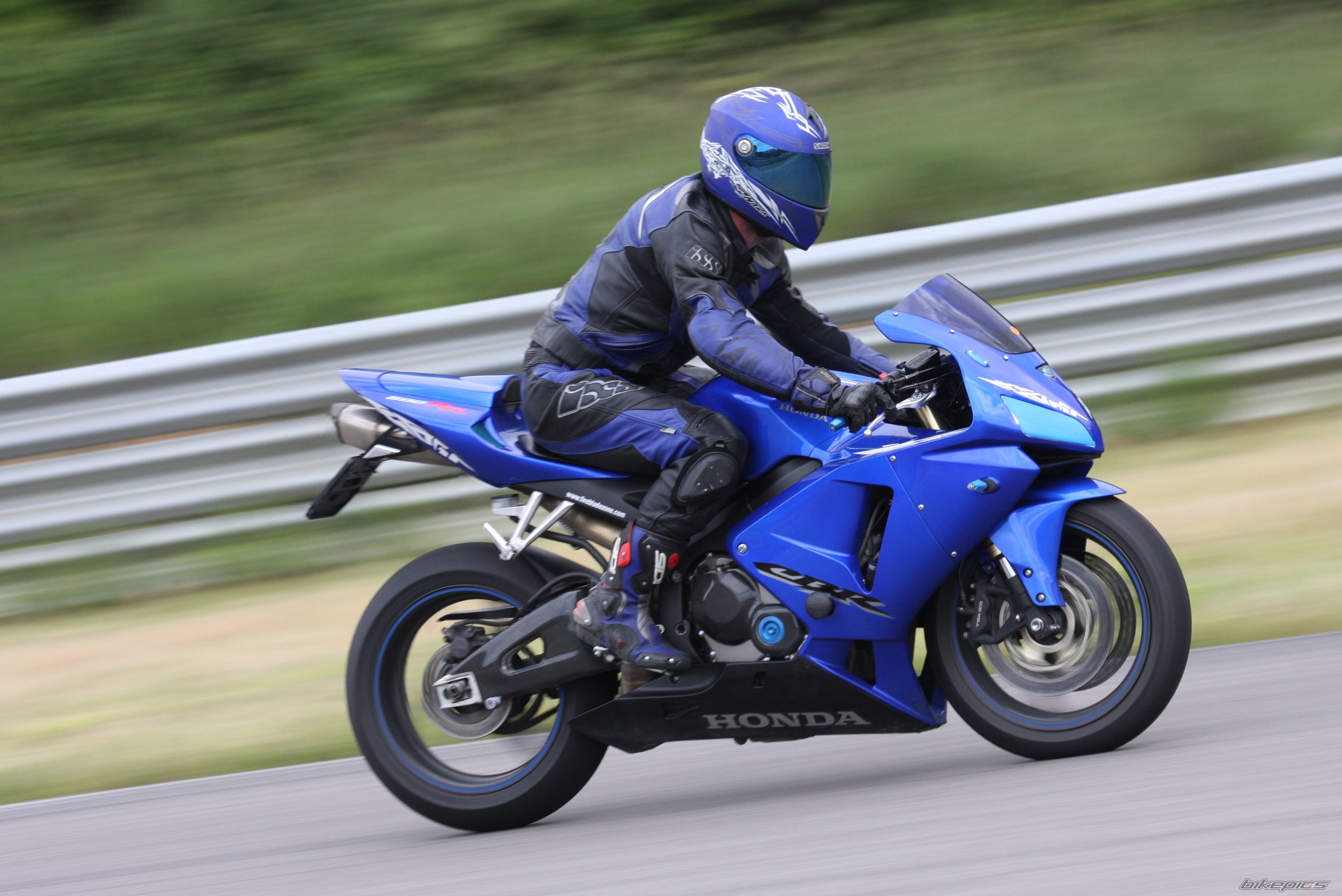 Photo 1317447