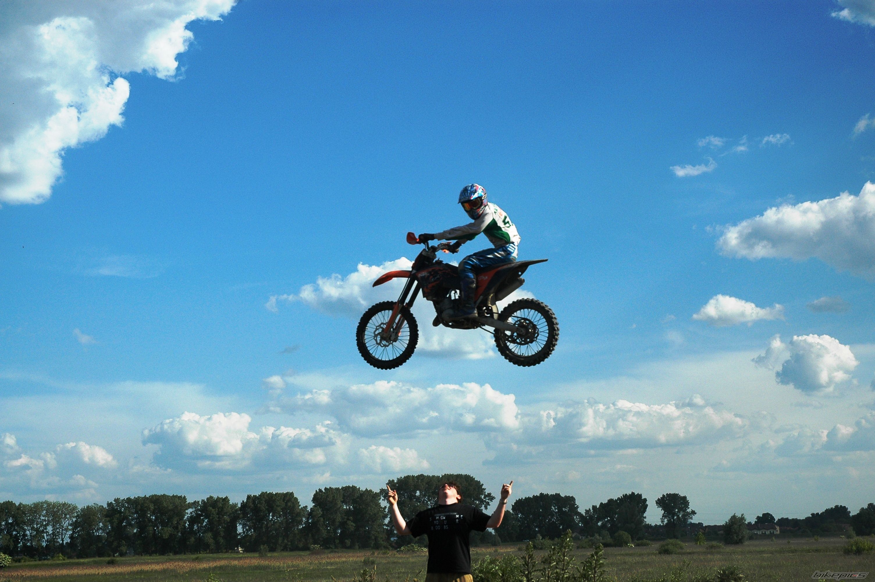 Photo 1317573