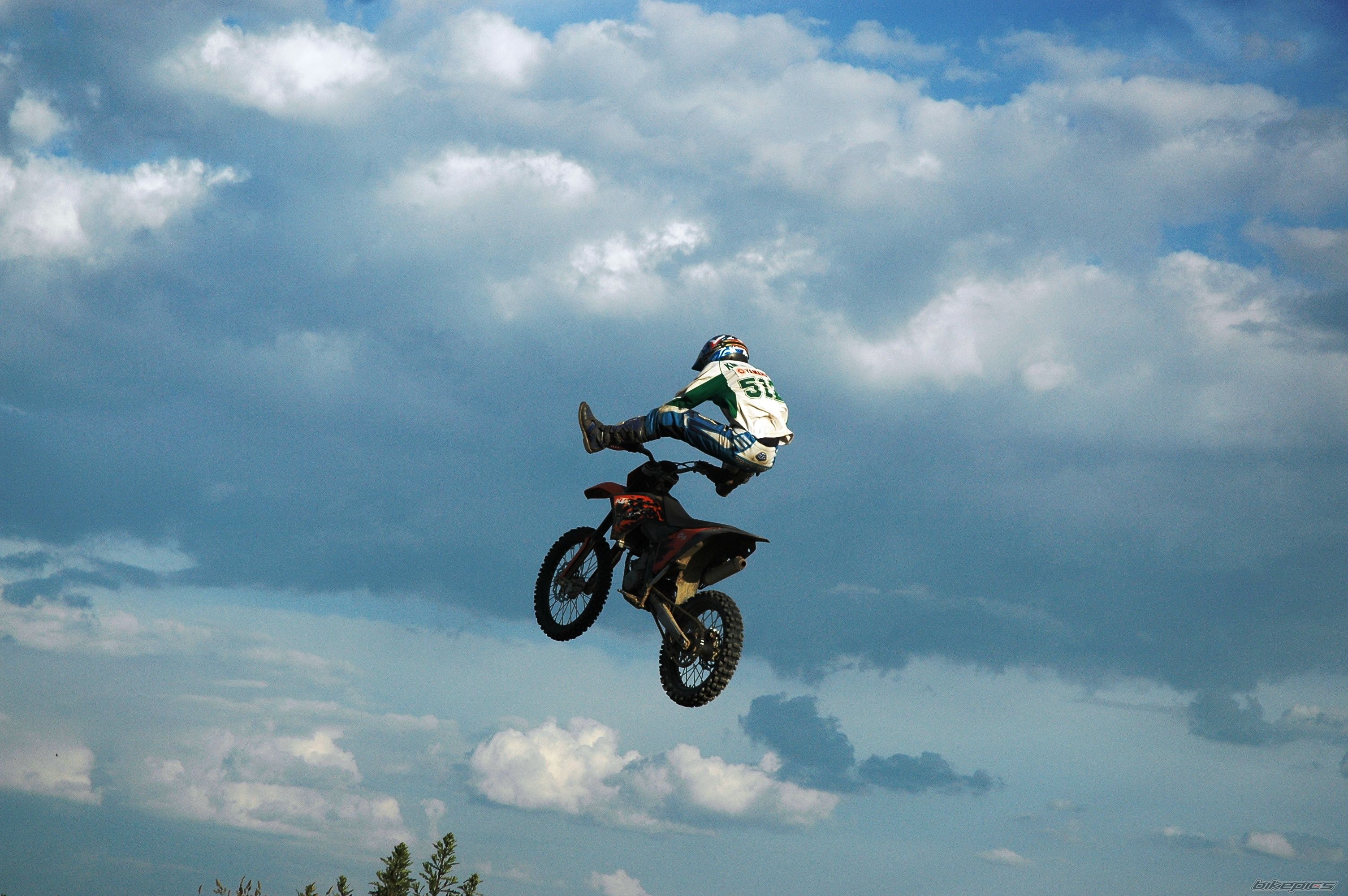 Photo 1317593