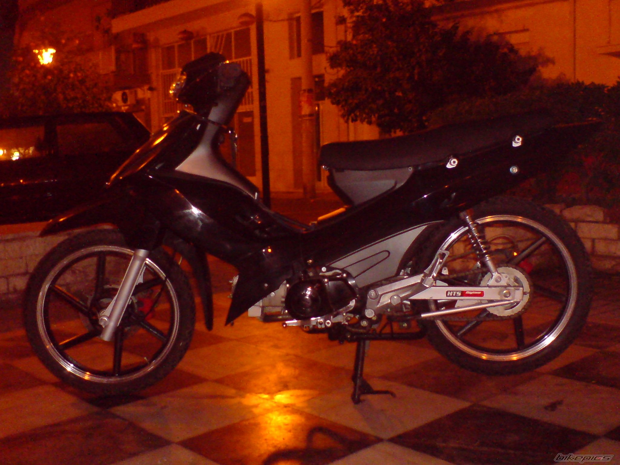 Photo 1317649