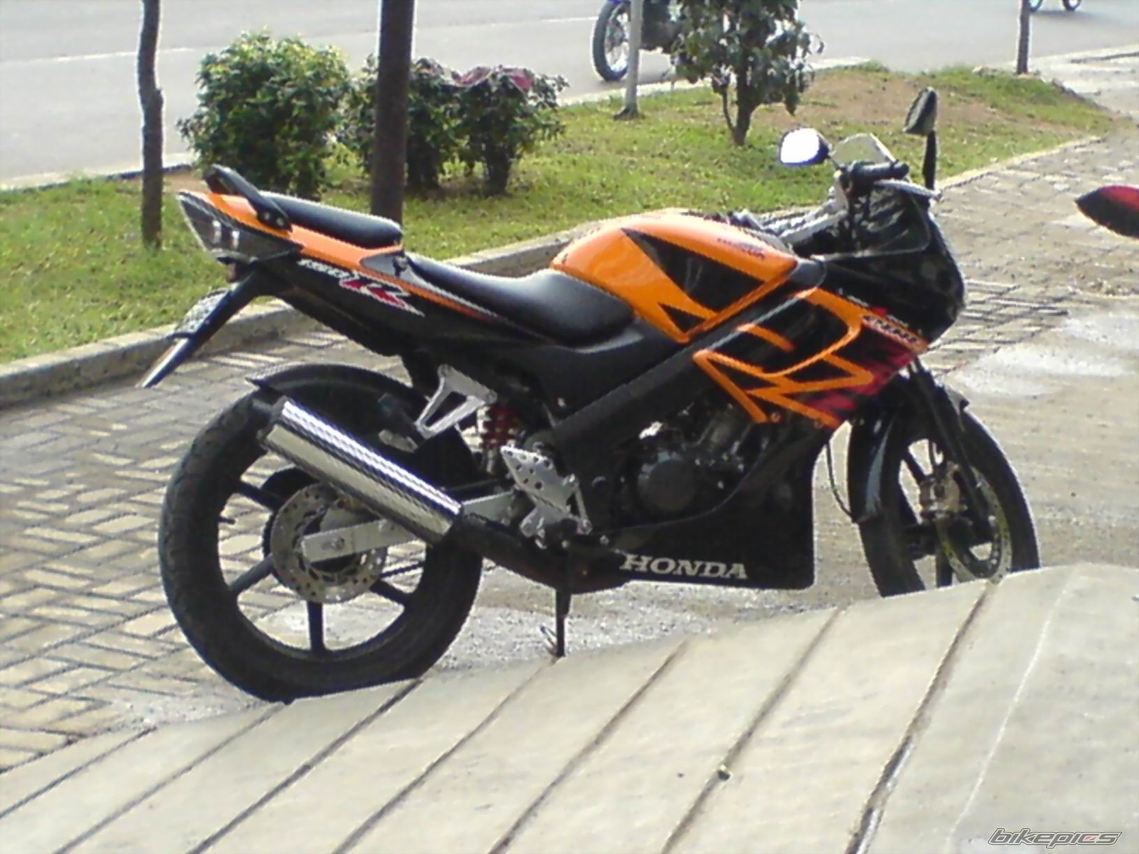 Bike Photo 1318056