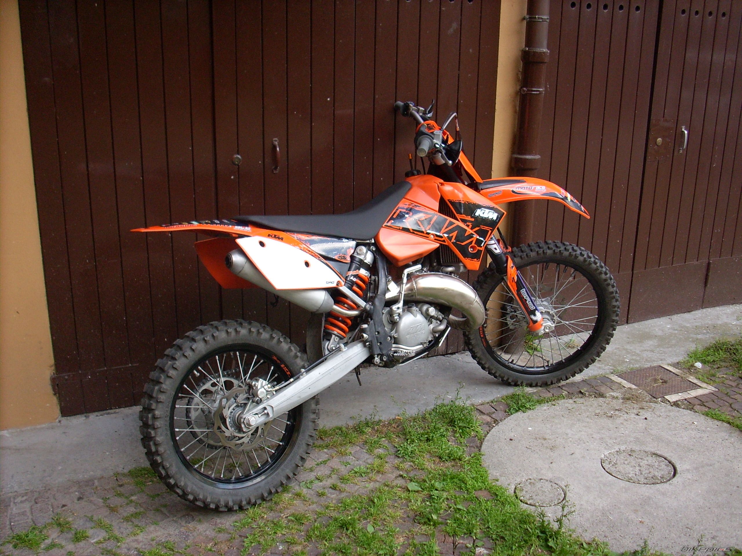 Photo 1318450