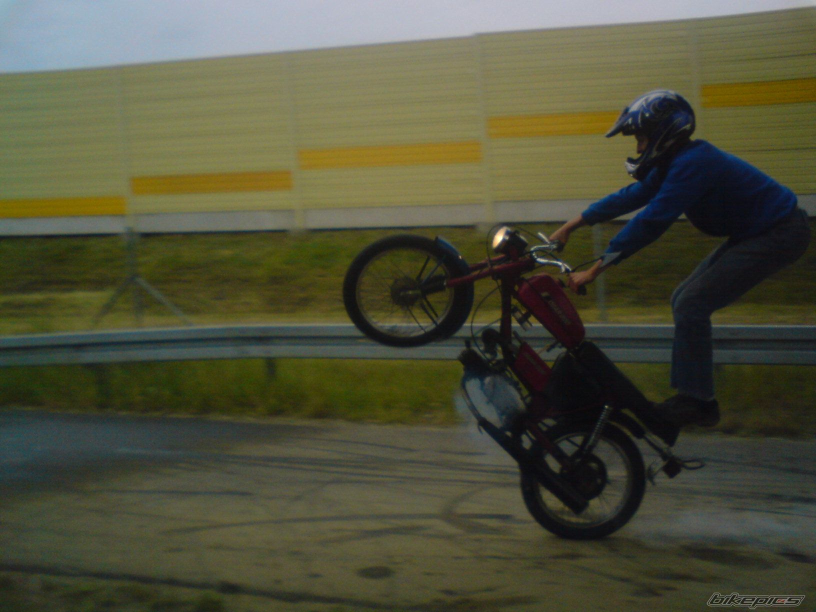 Photo 1319525