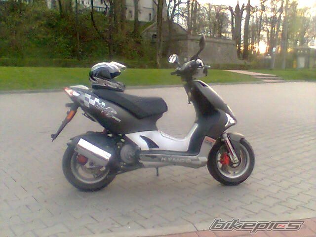 Photo 1320689