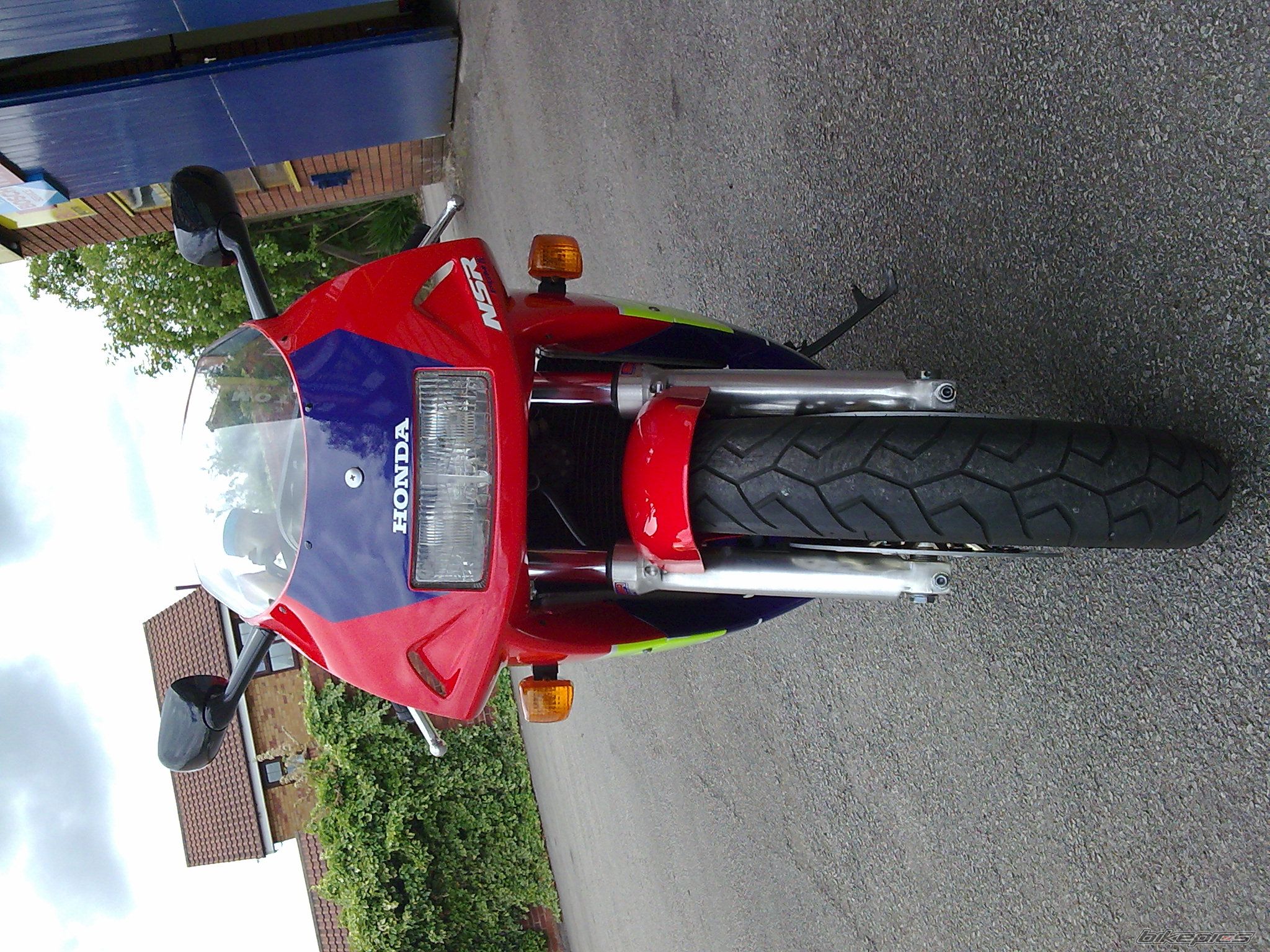 Photo 1321145