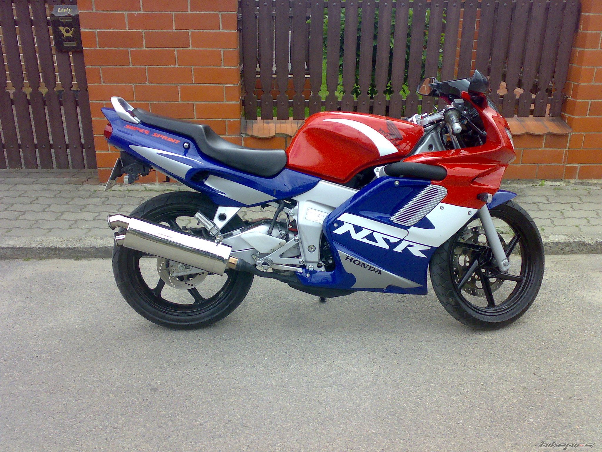 Photo 1321252