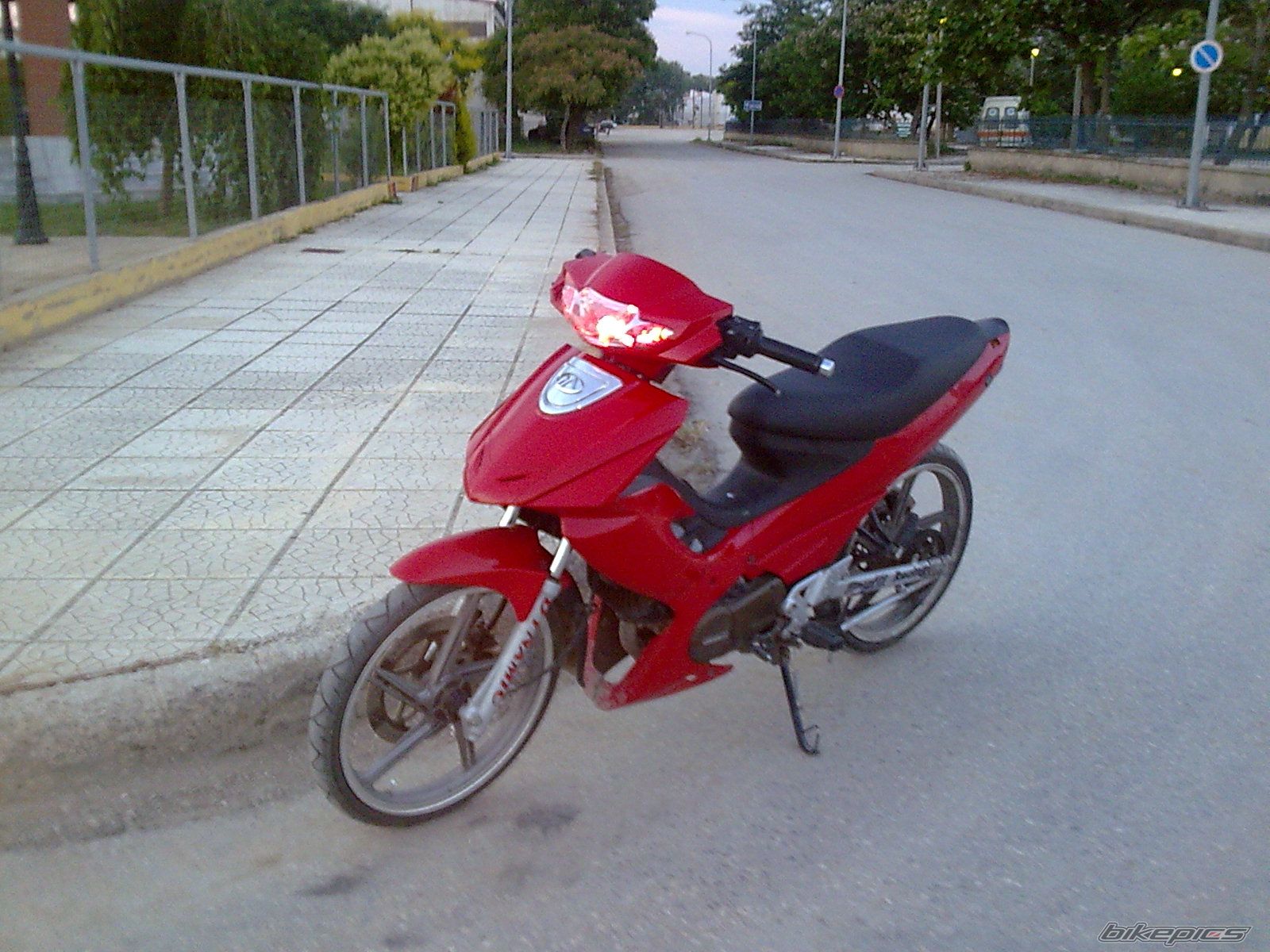 Photo 1321411