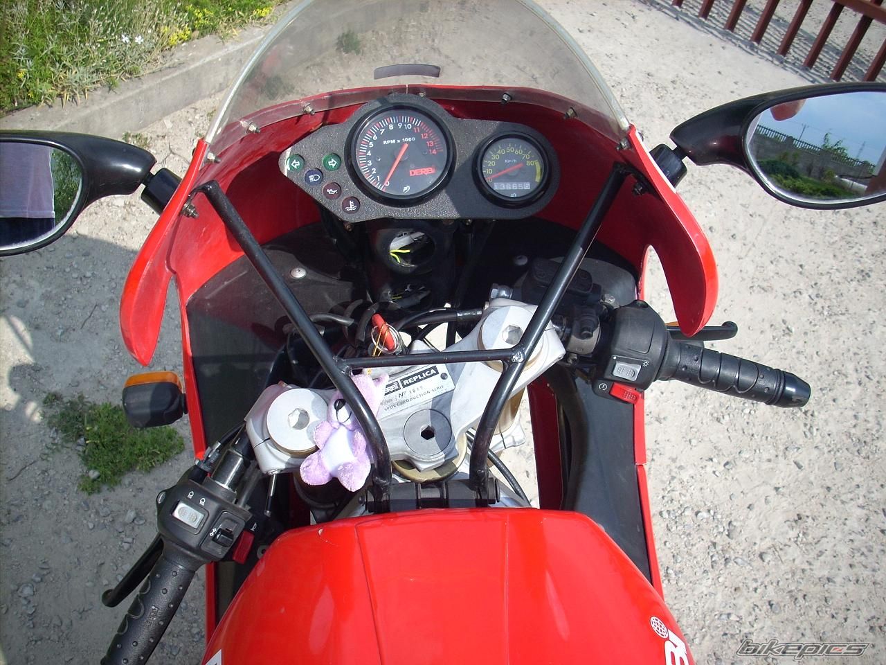 Photo 1321442