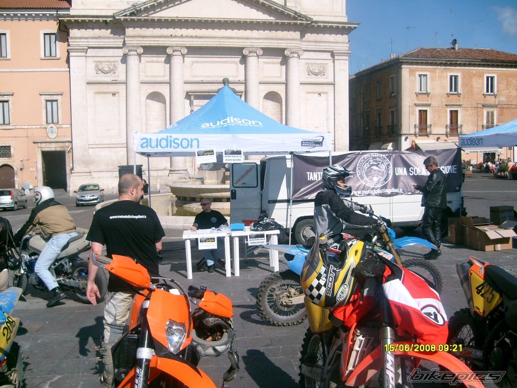 Photo 1321576