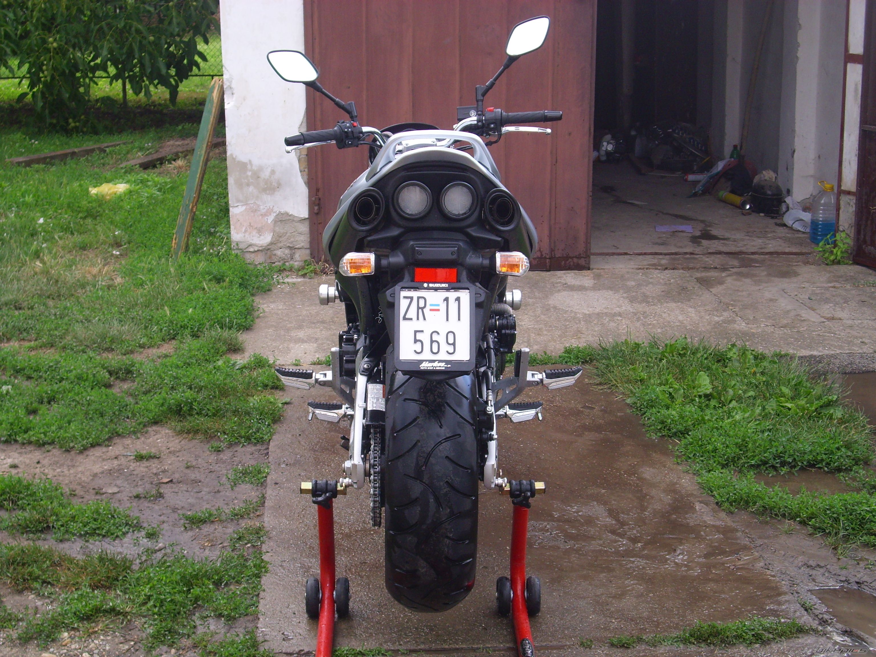 Photo 1321683