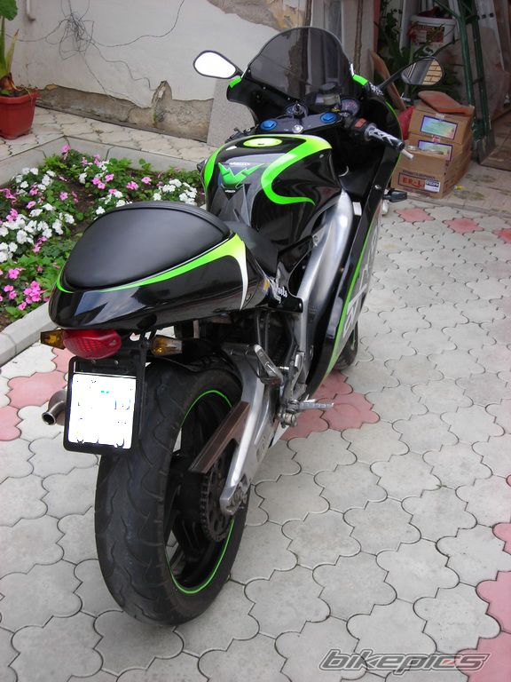 Photo 1321898