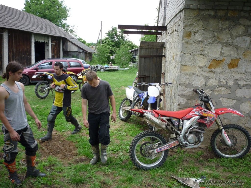 Photo 1322045