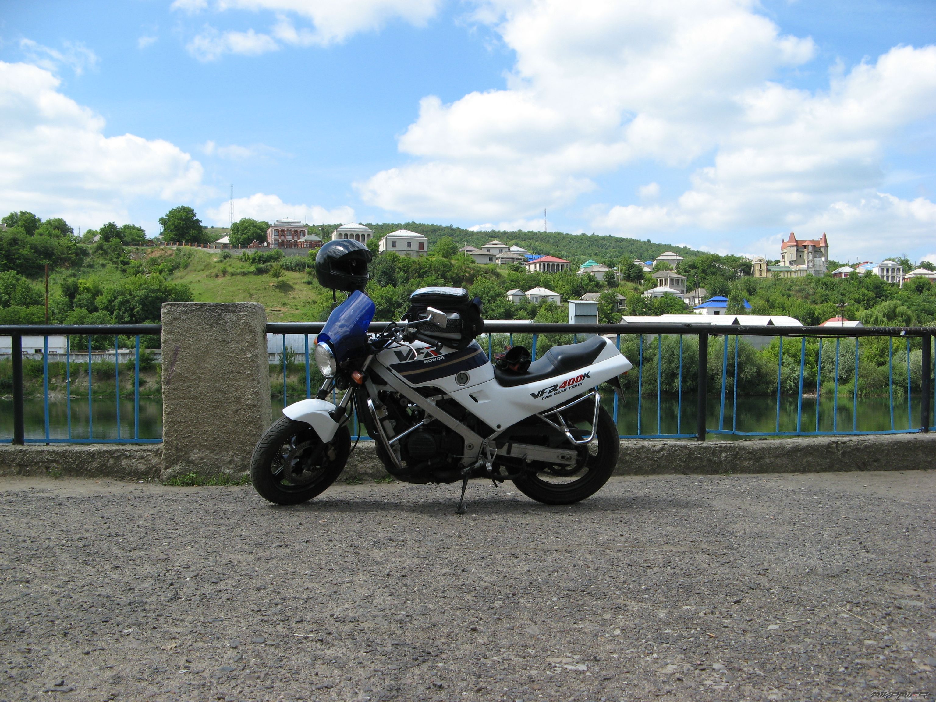 Photo 1322435