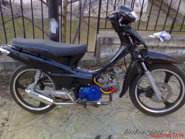 Photo 1322585